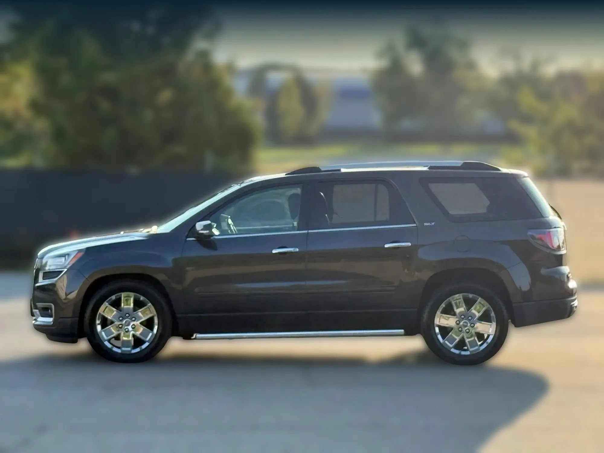 Used 2017 GMC Acadia Limited SLT AWD/4WD image 8