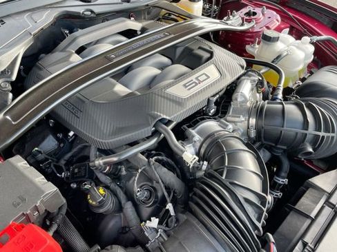 Used 2025 Ford Mustang Dark Horse image 19