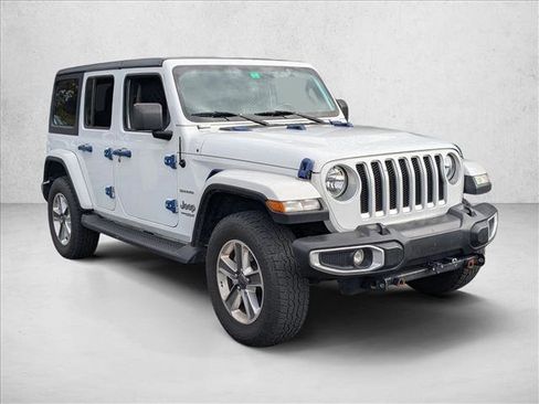Used 2020 Jeep Wrangler Unlimited Sahara image 3