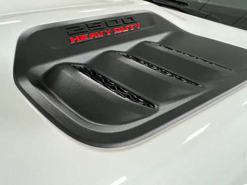 Used 2024 RAM 2500 Limited AWD/4WD image 17