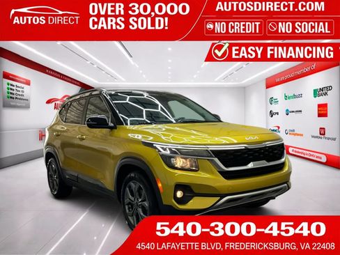Used 2023 Kia Seltos S w/ Navigation Package FWD image 1