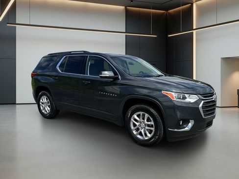 Used 2020 Chevrolet Traverse LT FWD image 8