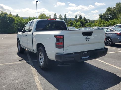 New 2025 Nissan Frontier S image 5