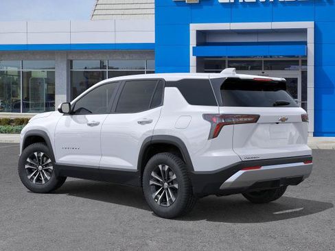 New 2027 Chevrolet Equinox LT FWD image 3