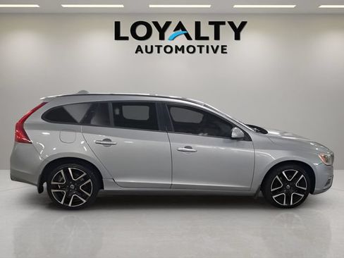 Used 2018 Volvo V60 T5 Dynamic w/ Vision Package FWD image 6