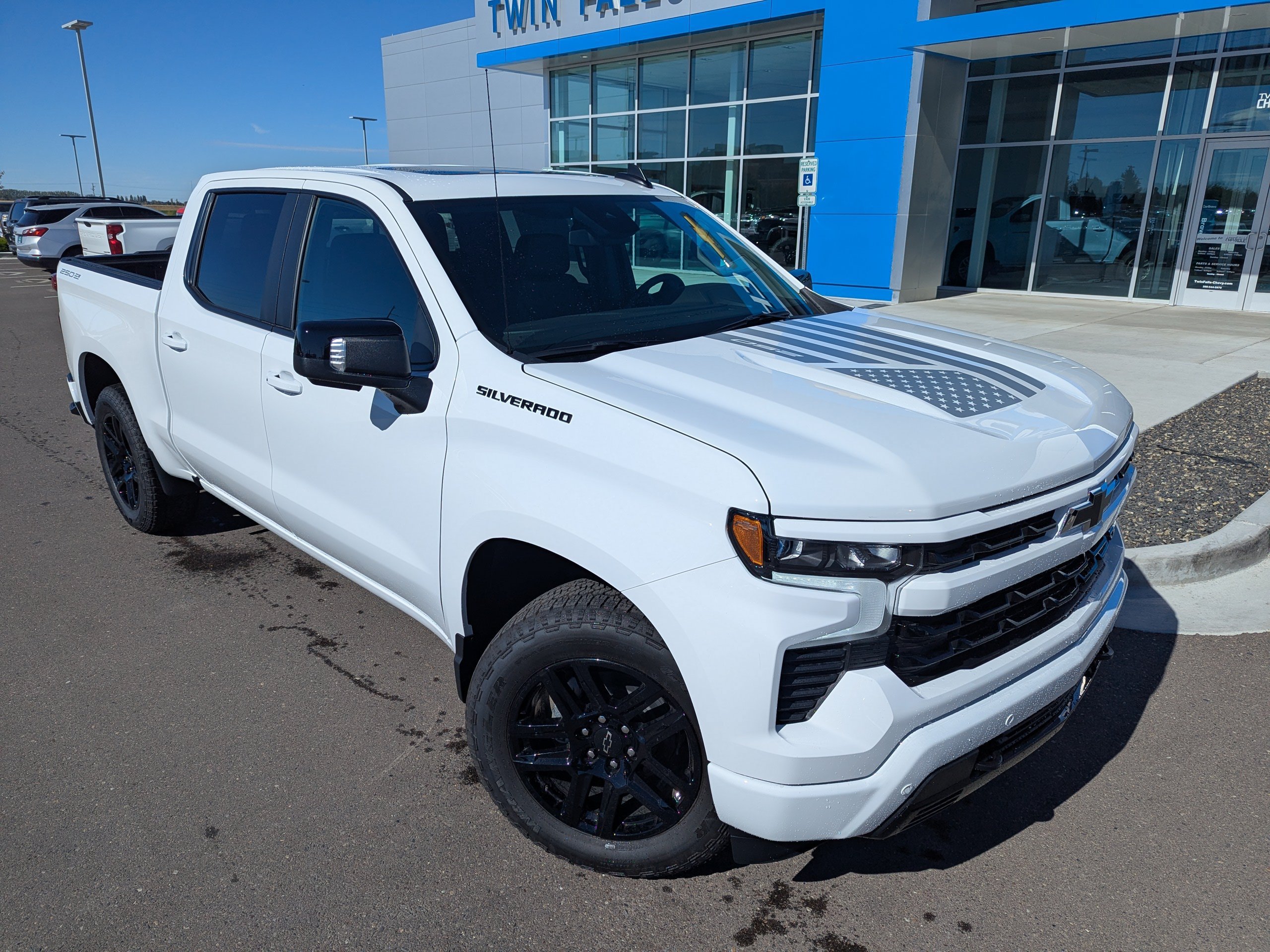 New 2026 Chevrolet Silverado 1500 RST AWD/4WD image 2