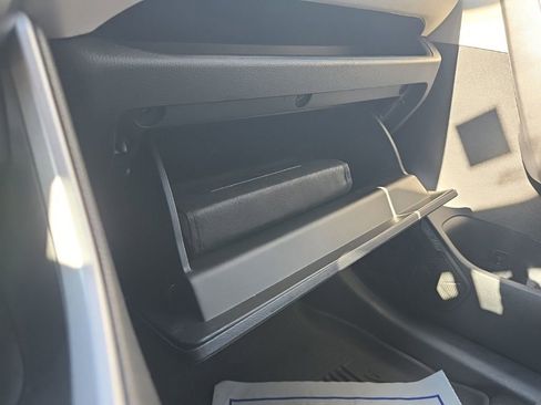 Used 2024 Toyota RAV4 XLE image 35