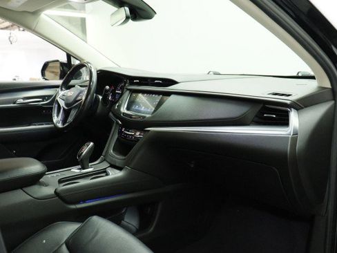 Used 2019 Cadillac XT5 Premium Luxury AWD/4WD image 23