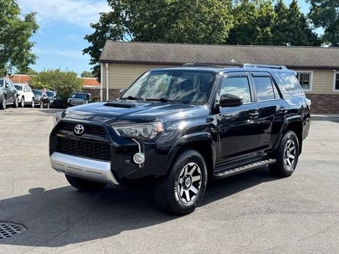Used 2019 Toyota 4Runner TRD Off-Road image 1