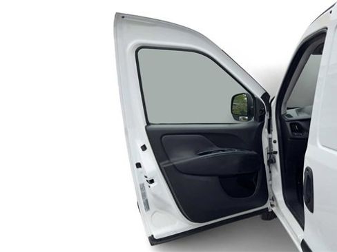 Used 2018 RAM ProMaster City Tradesman image 12