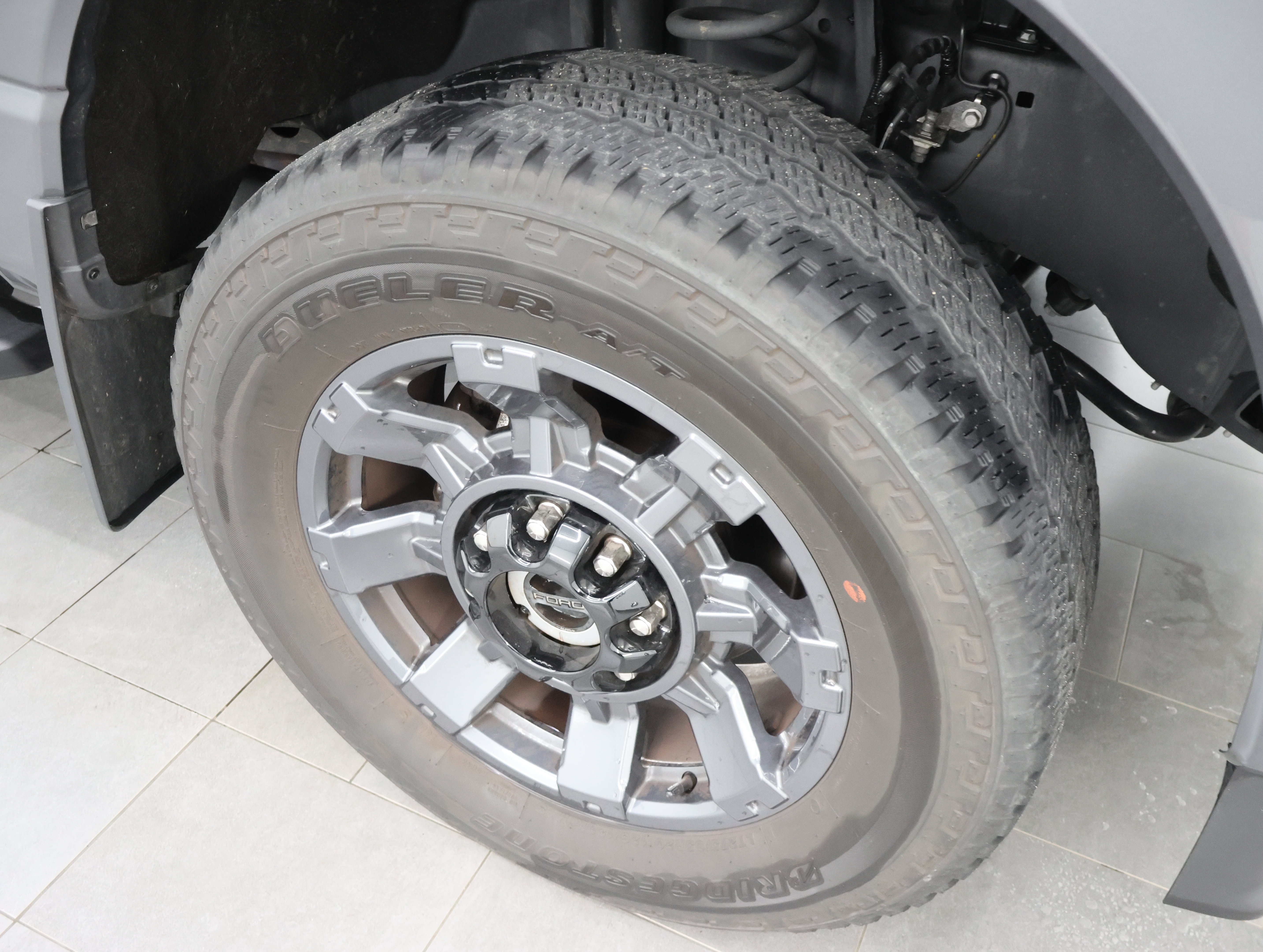Used 2023 Ford F350 Lariat w/ Sport Appearance Package AWD/4WD image 3