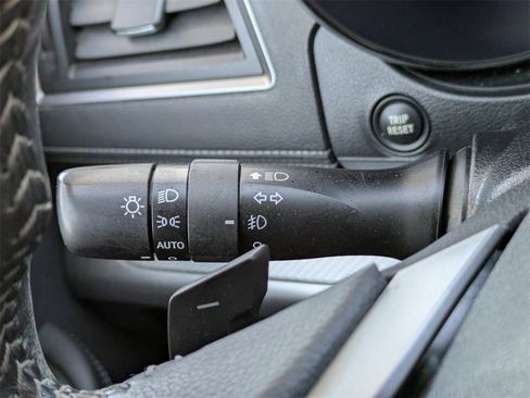 Used 2019 Subaru Outback 2.5i Premium image 34