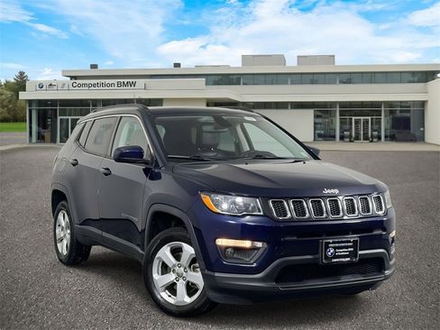 Used 2019 Jeep Compass Latitude w/ Cold Weather Group image 1