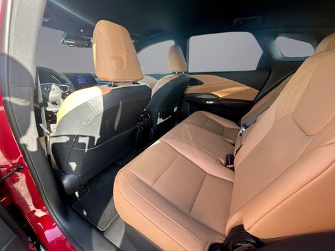 Used 2025 Lexus RX 350 FWD w/ Technology Package image 33
