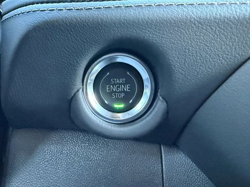 New 2025 Chevrolet Suburban High Country image 37