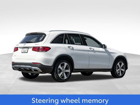 Used 2022 Mercedes-Benz GLC 300 4MATIC w/ Premium Package Lite image 7