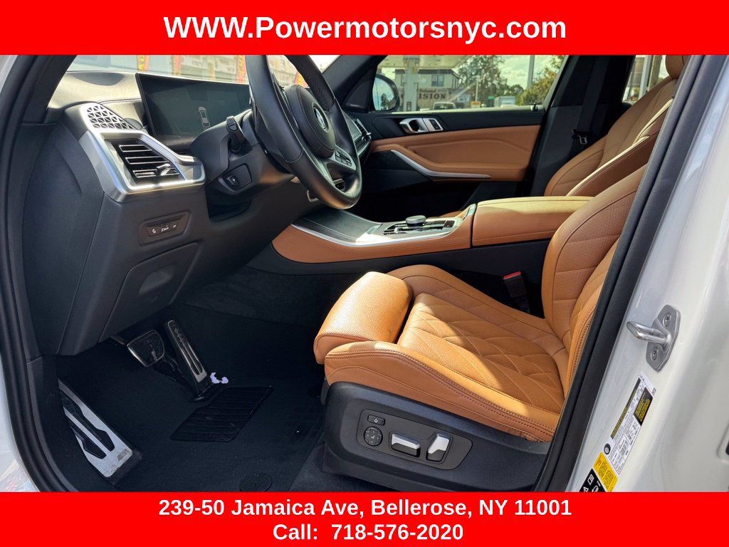 Used 2024 BMW X5 xDrive40i w/ M Sport Package AWD/4WD image 12