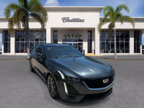 Used 2021 Cadillac CT5 Sport image 3