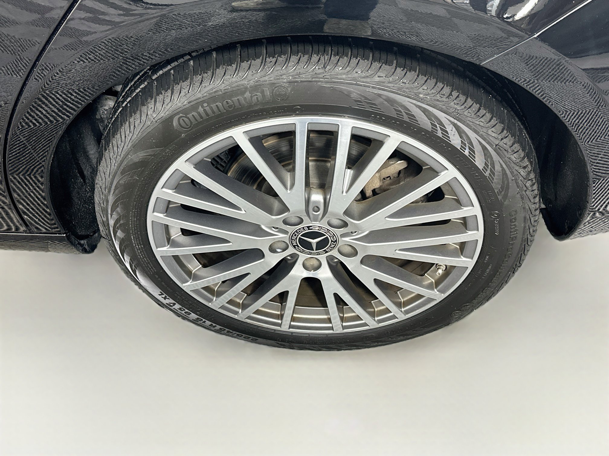 Used 2025 Mercedes-Benz CLA 250 image 11