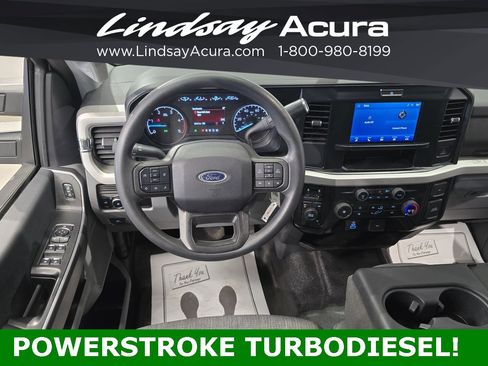 Used 2025 Ford F250 XLT image 12