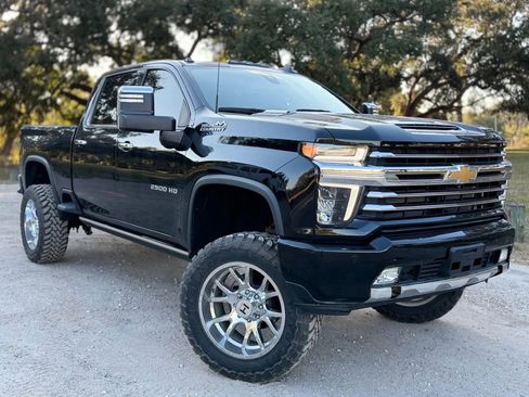 Used 2023 Chevrolet Silverado 2500 High Country w/ Safety Package II image 15