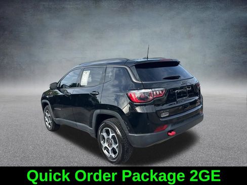 Certified 2022 Jeep Compass Trailhawk w/ Sun and Sound Group AWD/4WD image 6