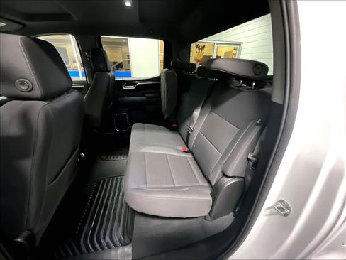 Used 2025 Chevrolet Silverado 1500 LT image 15