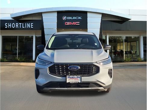 Used 2026 Ford Escape Active w/ Cold Weather Package FWD image 8