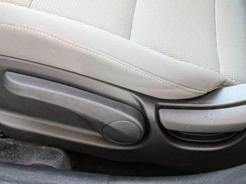 Used 2017 Kia Forte LX image 17