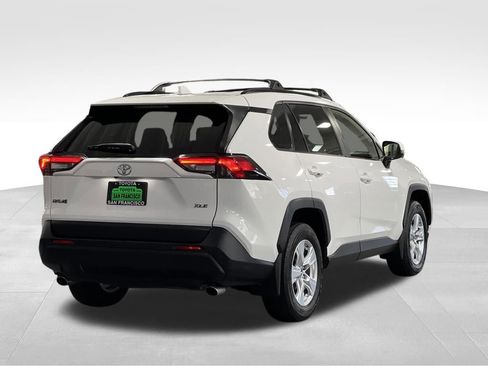 Certified 2019 Toyota RAV4 XLE w/ Carpet Mat Package image 5