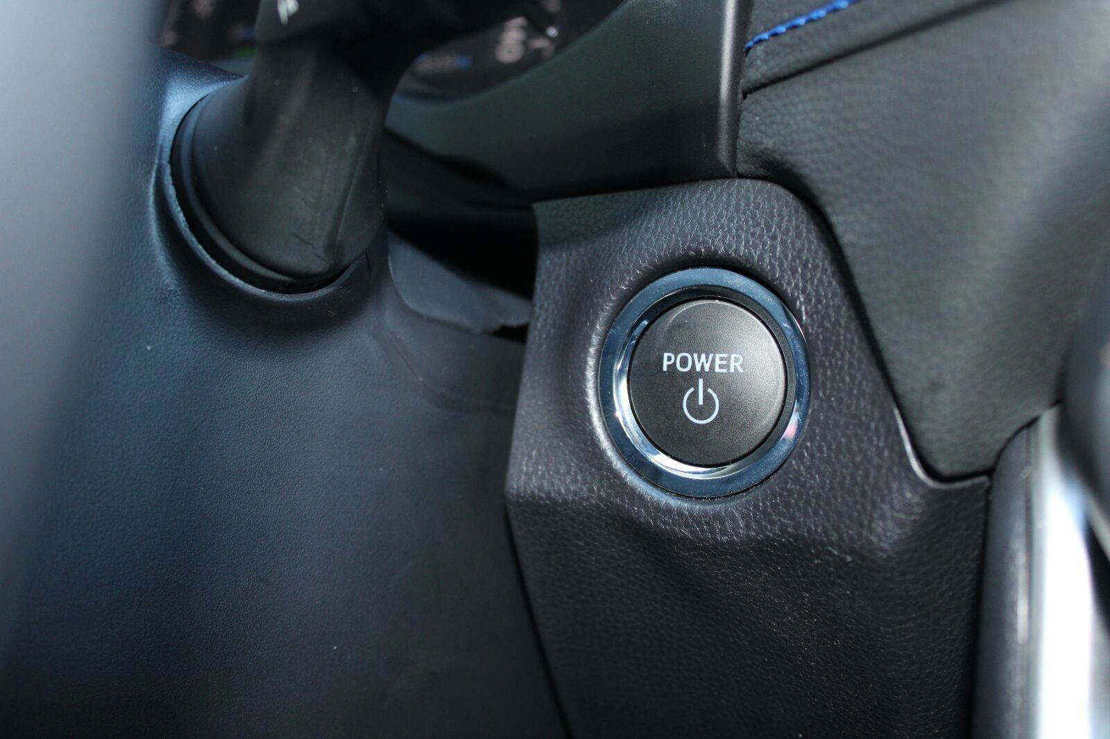 Certified 2025 Toyota RAV4 SE AWD/4WD image 26