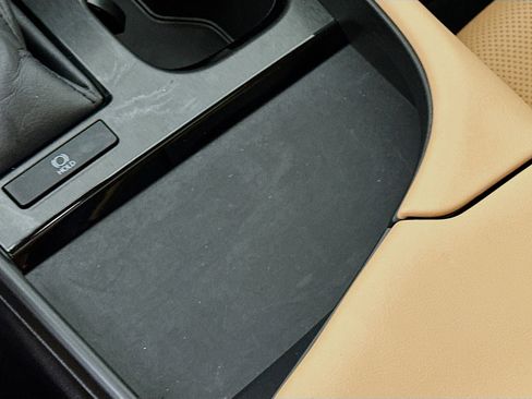 Certified 2025 Lexus ES 350 image 21