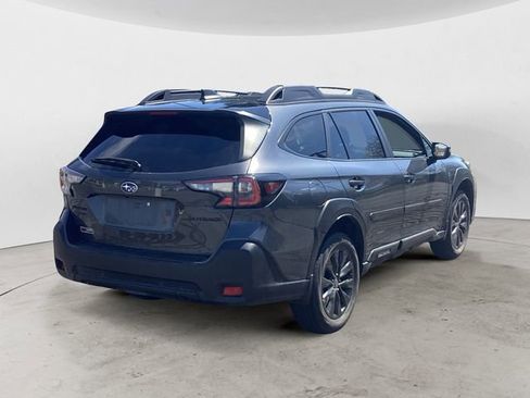 Used 2023 Subaru Outback Onyx Edition AWD/4WD image 5