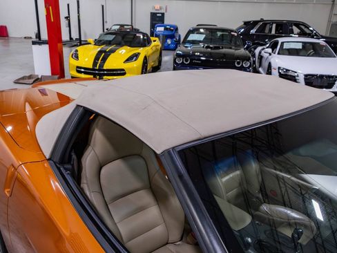 Used 2007 Chevrolet Corvette Convertible w/ Preferred Equipment Group RWD image 29
