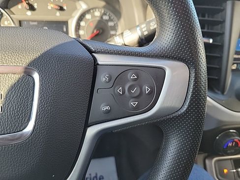 Used 2023 GMC Acadia SLE w/ Driver Convenience Package image 24