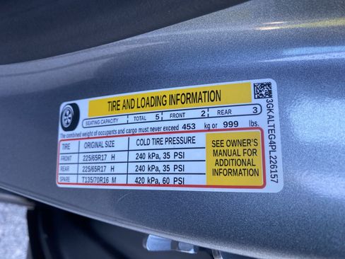 Used 2023 GMC Terrain SLE w/ Driver Convenience Package AWD/4WD image 37