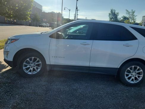 Used 2019 Chevrolet Equinox LS AWD/4WD image 7
