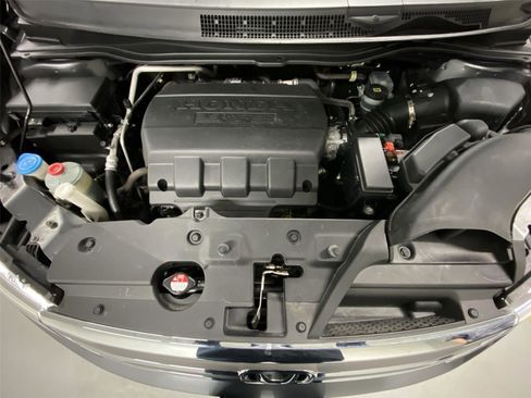 Used 2012 Honda Odyssey Touring image 22