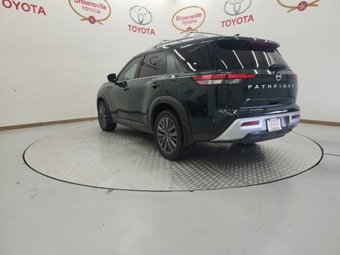 Used 2024 Nissan Pathfinder SL w/ SL Premium Package FWD image 6