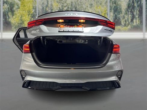 Used 2023 Kia Forte GT-Line w/ GT-Line Premium Package image 12