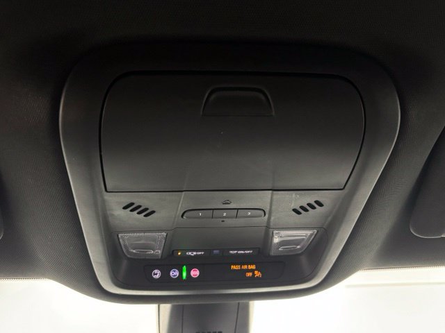 Used 2024 Buick Enclave Essence w/ Sport Touring Edition FWD image 35