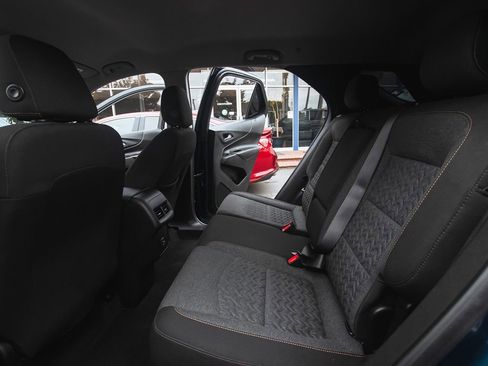 Used 2022 Chevrolet Equinox LT image 16