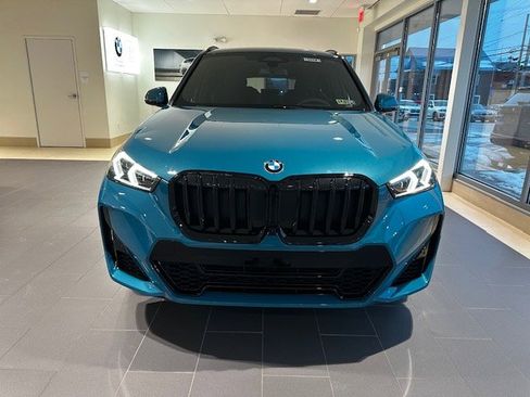 Certified 2025 BMW X1 xDrive28i w/ Technology Package image 2