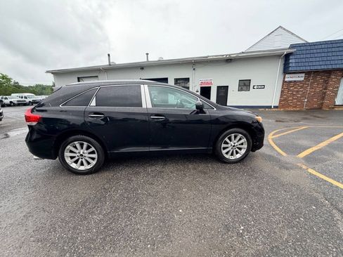 Used 2010 Toyota Venza AWD w/ Convenience Pkg image 21