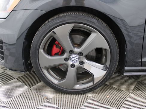 Used 2016 Volkswagen GTI SE w/ Lighting Package (SEL) image 36