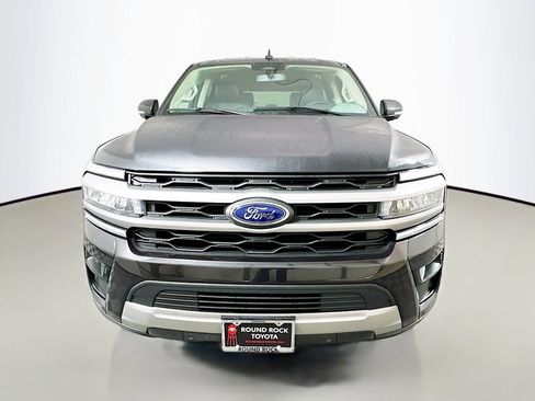 Used 2024 Ford Expedition XLT image 2