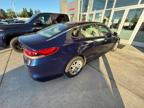 Used 2018 Kia Optima LX FWD image 9