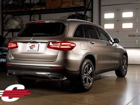 Used 2019 Mercedes-Benz GLC 300 4MATIC image 10