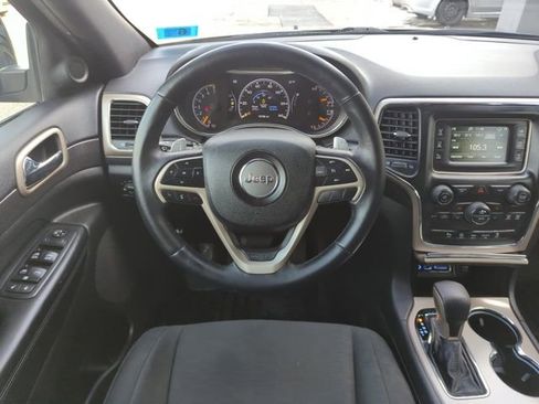 Used 2017 Jeep Grand Cherokee Laredo w/ Quick Order Package 23E image 16