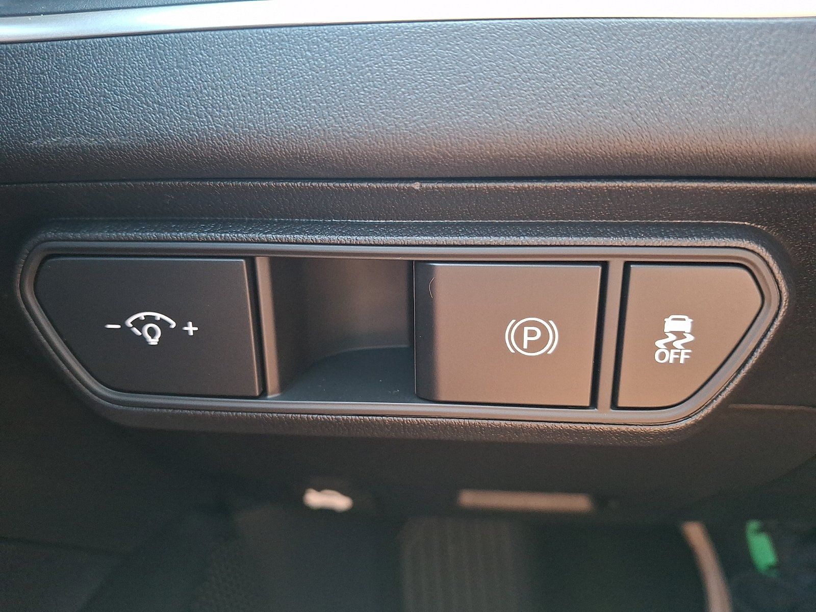New 2026 Kia K4 FWD image 16